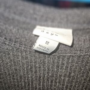 Gray Ribbed Long Dress with Small Brand Tag